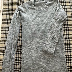 Lululemon- Swiftly Tech Long-Sleeve Shirt